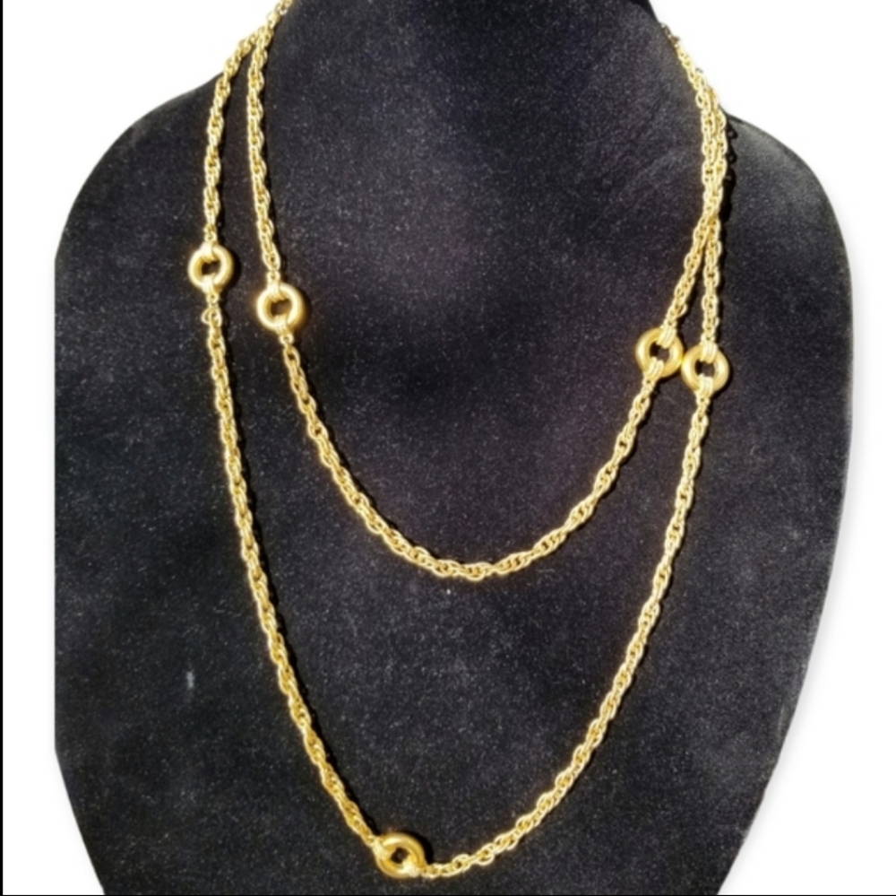 MONET VINTAGE LONG GOLDTONED CHAIN WITH RINGS NECKLACE